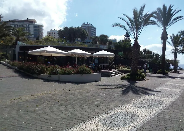 Sea Balcony 公寓 *